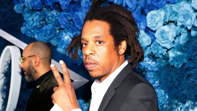 Jay-Z Criticizes Grammys During Dr. Dre Award Acceptance