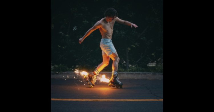 Fireworks & Rollerblades - Benson Boone